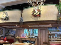 -玛格萝妮比萨屋(四平店)