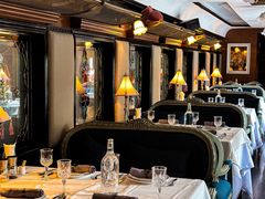 -火车头法国西餐厅