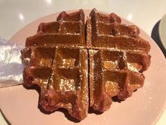 红丝绒麻薯饼-迪欧咖啡·中西餐融合菜(平江万达旗舰店)