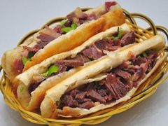 -闫家驴肉老店(华电一校店)