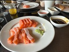 -大中华希尔顿酒店-念自助餐·嗨啤·小龙虾