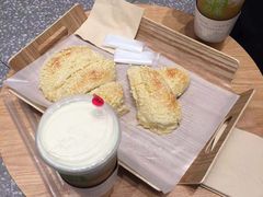 -奈雪的茶(湖滨银泰in77C区PRO店)