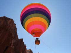 -天山神秘大峡谷