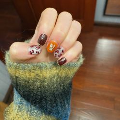 -吉吉靓甲美睫
