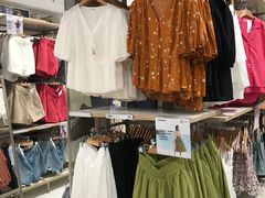 -优衣库(广州天河领展广场店)