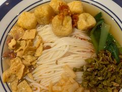 -霸蛮湖南菜·牛肉粉(荣京西街店)