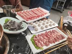-楼外楼大刀肉传统火锅居(繁荣路店)