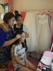 -贺贺新娘造型婚纱店