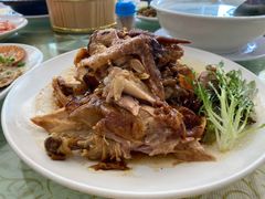 大鹏窑鸡-鹏城人家海鲜酒家·23年老字号(较场尾店)