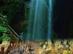 -龙水峡地缝景区