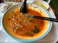 -何记花甲(海岸城旗舰店)