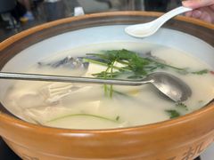 鱼头豆腐汤-宝荣鱼馆·临湖之宴(千岛湖店)