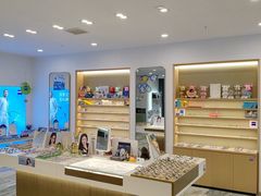 -三目眼镜·蔡司视觉合作店(青浦宝龙店)