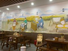 大堂-裕新楼粉面馆·石磨手工粉(四方坪店)