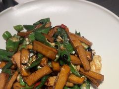 -八大碗·地道东北菜(东陵西路店)