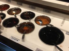 -海底捞火锅鲜切牛肉主题店(长寿路店)