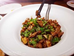 青椒炒肥肠-炊烟小炒黄牛肉(东庆街店)