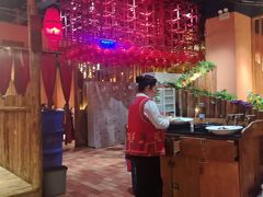 -老滇山寨•云南特色菜•地方菜•民族风情歌舞表演(金碧店)