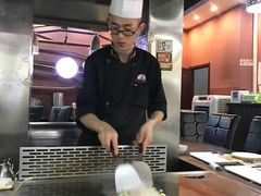 -利昂法式铁板主题餐厅(新奥购物中心店)