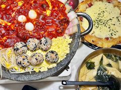 招牌辣鱿鱼五花肉煲-HOTISLAND海鸡岛·韩国料理(江南西店)