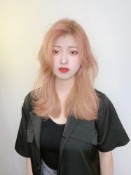 -Tloml salon