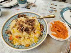 -汗腾格里·风味餐厅(新疆驻京办店)