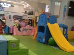 -巧虎KIDS早教托育成长中心(北京西城天虹中心)