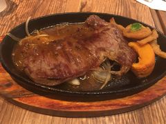 -玛格萝妮(汇智国际商业中心店)