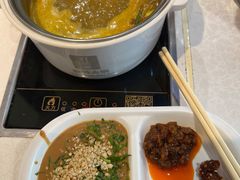 -百品聚旋转火锅(万德庄店)