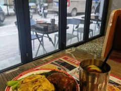 巨无霸鸡腿滑蛋饭-孖记茶档·热腾茶餐(江南西plus店)
