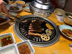 -唯成•韩国炭火烤肉 유성고기