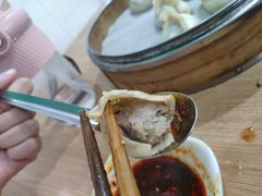 -清真老铁家灌汤包