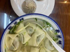 -聚笼鲜美食(凤凰街店)