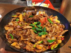 -富正毅三下锅·湘西韵味(天门山索道店)