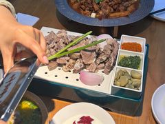 -俭寨大盘鸡·手抓肉·烧烤新疆菜(乌苏路店)