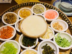 -包整·丝娃娃(一览甲秀楼风景店)