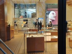 -HERMES(湖滨银泰in77店)