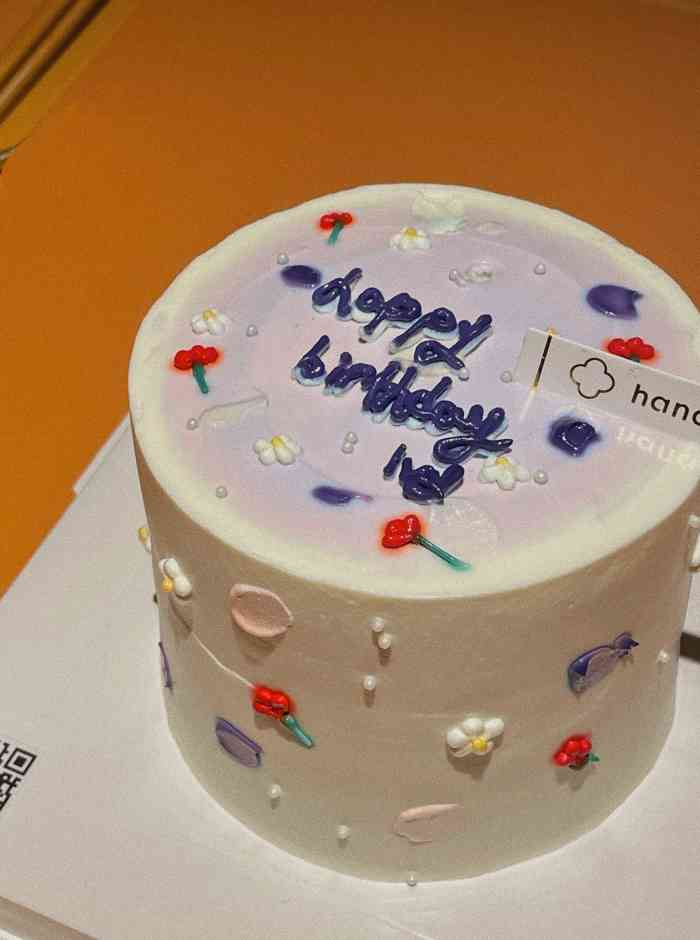 hana.cake - 哈娜家手作甜点-"[薄荷]环境:环境不错 阁楼还装饰了窗.