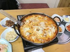 -亲昵春川鸡排(韩国美食街店)