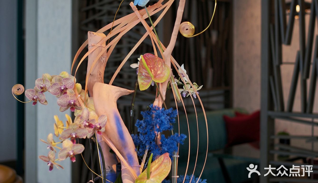 夏日焰火流光倾城｜可以吃的美高梅艺术画