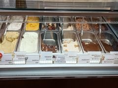 -VENCHI 闻绮(上海佛罗伦萨小镇店)