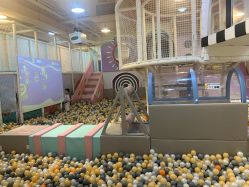 -多多淘儿童体验中心(重庆来福士店)