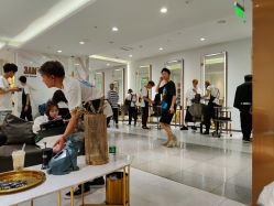点击看大图 -3AM HAIR SALON烫发染发接发