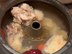 云海肴汽锅鸡-云海肴云南菜(浦江欢乐颂店)