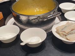-行家海鲜火锅酒家(静安寺店)