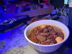 -温莎KTV(珠江路店)