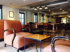 大堂-星巴克臻选(广州沙面店)