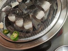 -围炉肉舍•炭烤活鳗•丹东海鲜烤肉(步行街店)