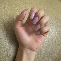 -花岐款式专研健康美甲沙龙