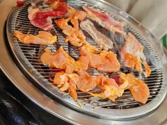 -围炉肉舍•炭烤活鳗•丹东海鲜烤肉(步行街店)